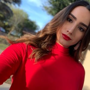 Meet your Posher, Chloe